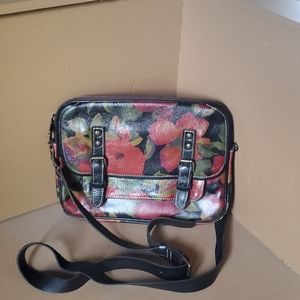 Patricia Nash Messanger style bag